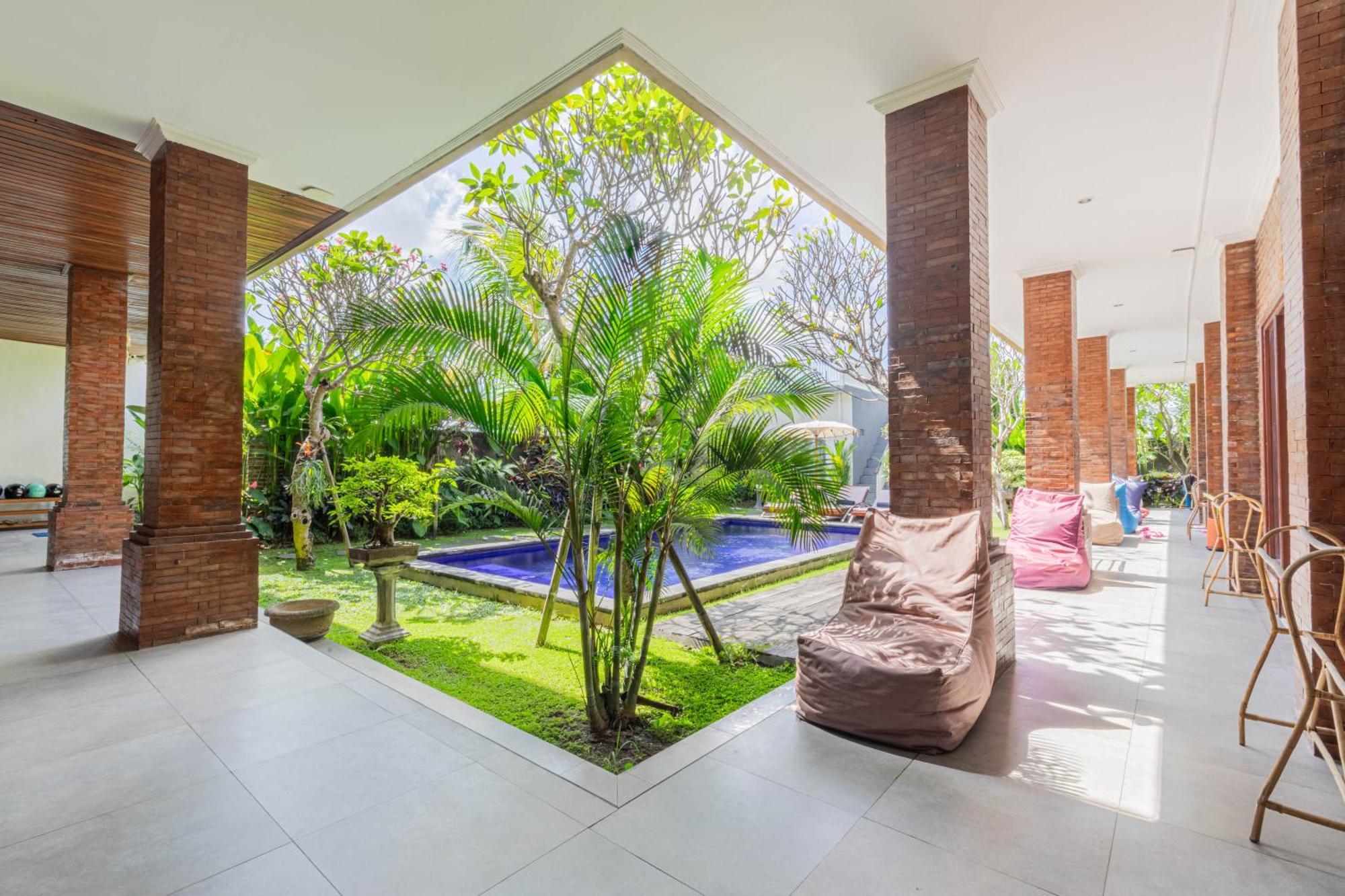Frangipani House And Spa By Ecommerceloka Чангу Экстерьер фото